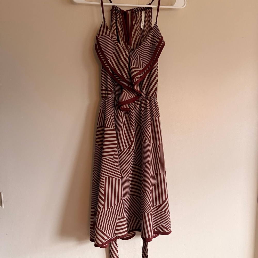 Hello Miss Women's Sleeveless Geometric Striped Midi Dress Size Large